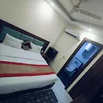 Hotel Konark A Family Stay Aerocity New Delhi